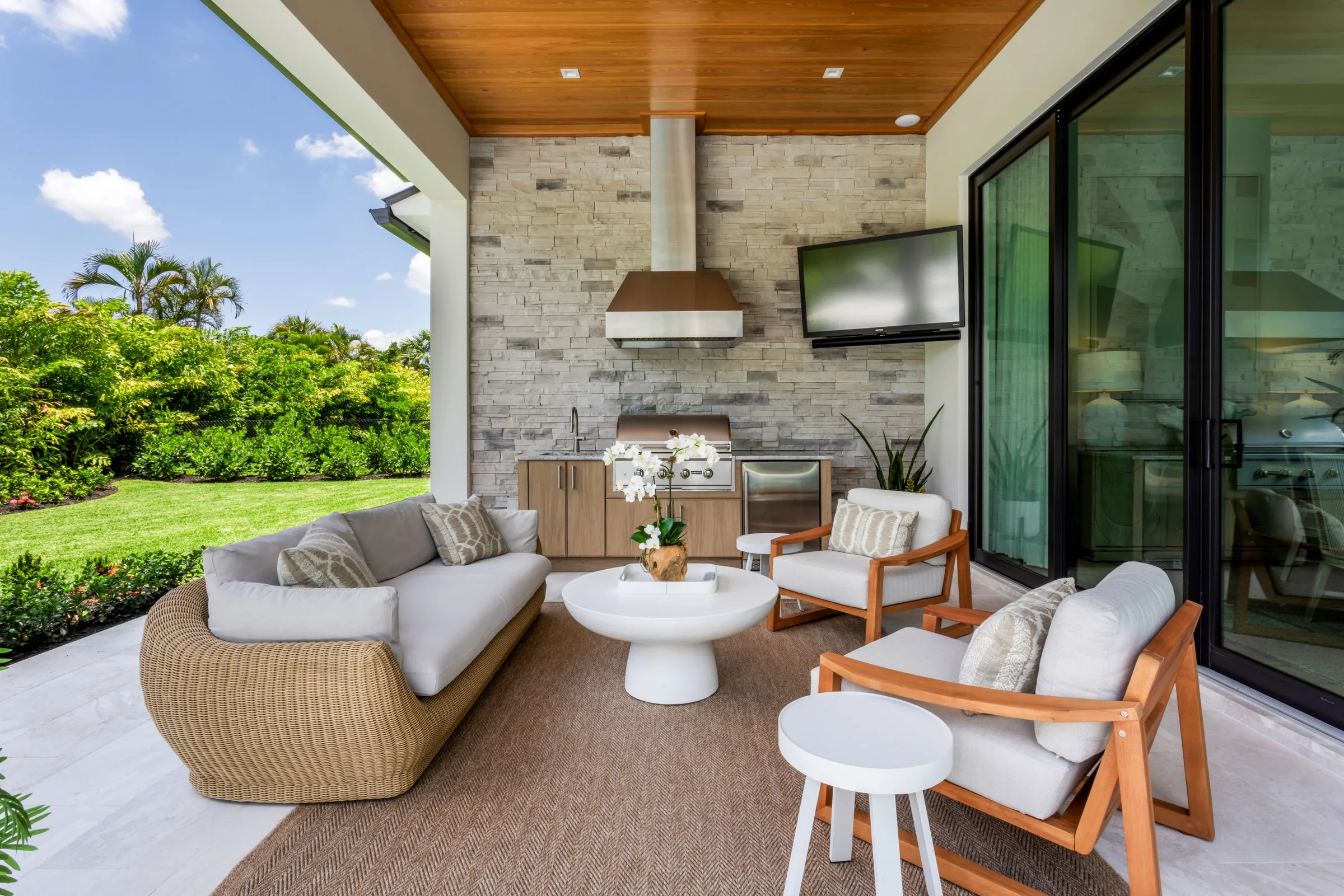 Beyond the Patio: The Best Outdoor Furniture for Relaxing in Style this Summer