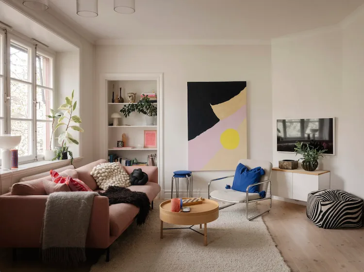1-Bedroom Apartment Decor Ideas: Inside a Bright & Colorful Space